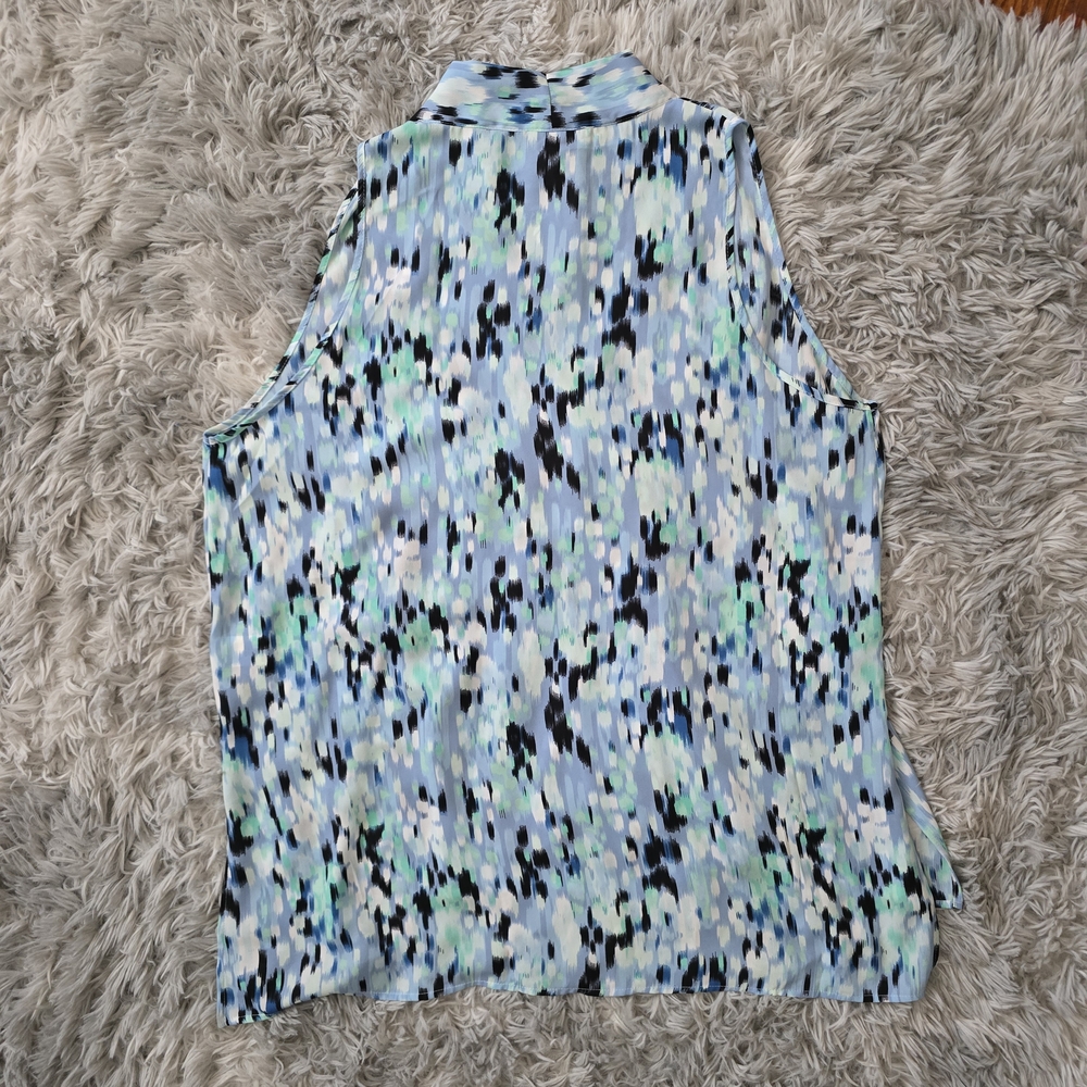 NWT Floral & Ivy Sleeveless Patterned Blouse - Size XL - Picture 2 of 4